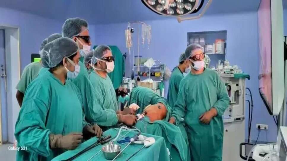 बीएचयू में मायस्थेनिया ग्रेविस की सफल सर्जरी, शताब्दी सुपर स्पेश्यलिटी ब्लॉक में पहली बार किया गया यह जटिल ऑपरेशन