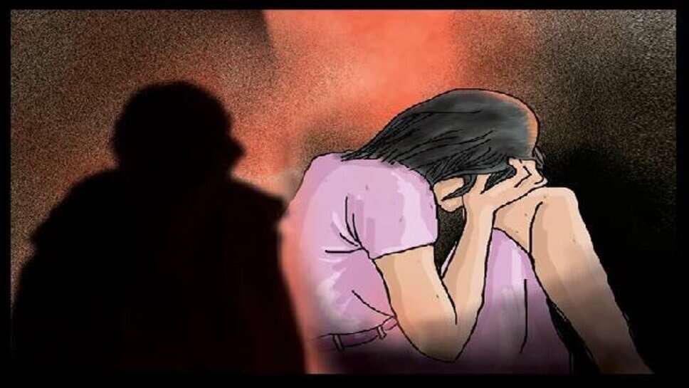 वाराणसी: पहले दिलाया मदद का भरोसा, फिर घर ले जाकर चार दोस्तों संग युवती को बंधक बनाकर किया गैंगरेप