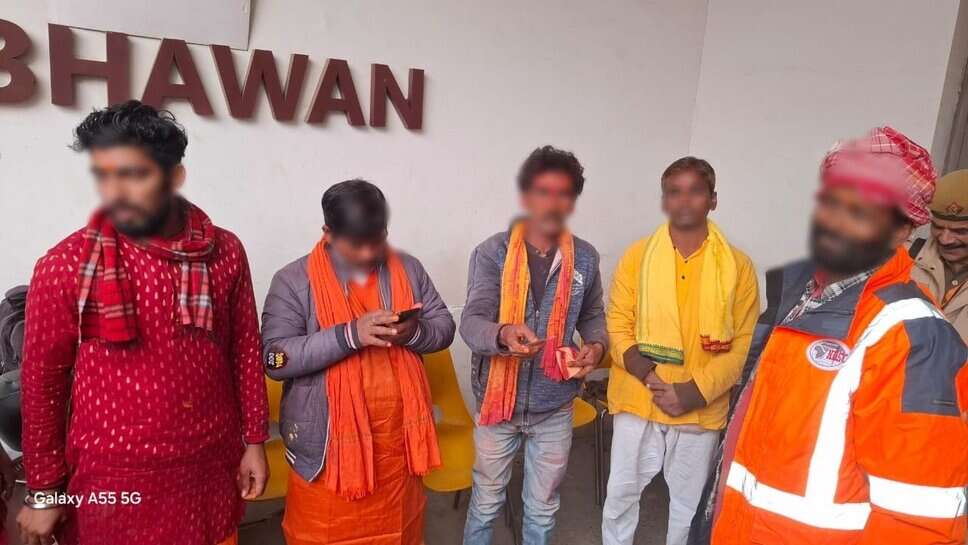 सुरक्षा में न हो चूक: श्री काशी विश्वनाथ धाम के आस पास टीका-चंदन लगाने वालों का हुआ वेरीफिकेशन, महाकुंभ को लेकर सीपी ने दिया था आदेश