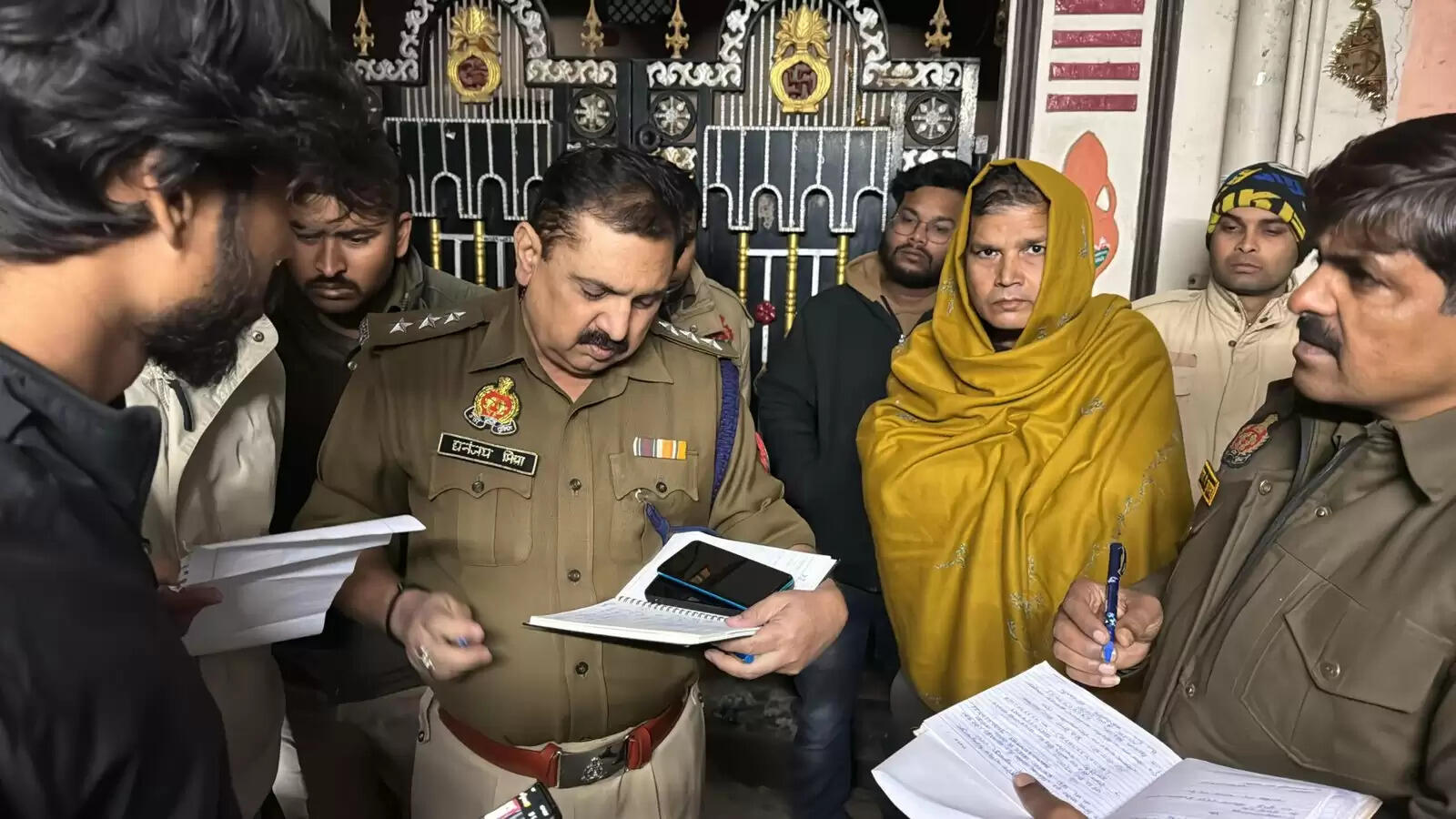 वाराणसी के पेइंग गेस्ट हाउस पर की फायरिंग, पॉलिटेक्निक की छात्रा से था दोस्त का विवाद