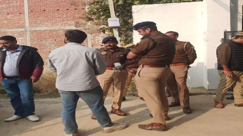 फॉलोअप: हवाई फायरिंग करने वालों की तलाश तेज, सीसीटीवी फुटेज से चिन्हित किए जा रहे है हमलावर