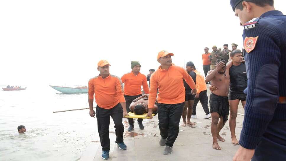 महाकुंभ-2025 को लेकर तैयारियां तेज, NDRF ने ललिता घाट पर की मॉक ड्रिल