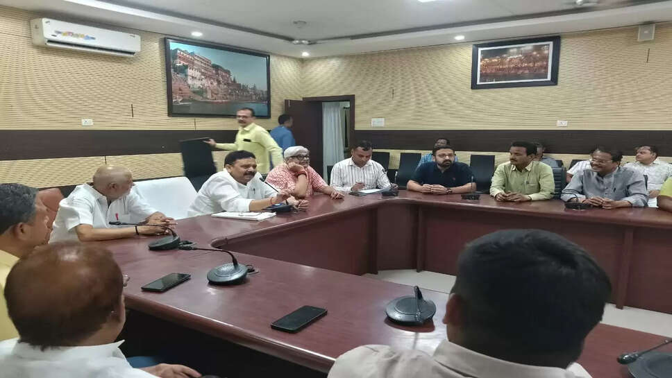 Minister Ravindra Jaiswal