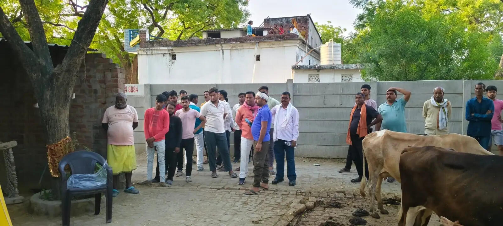 विवाहिता ने दी जान 