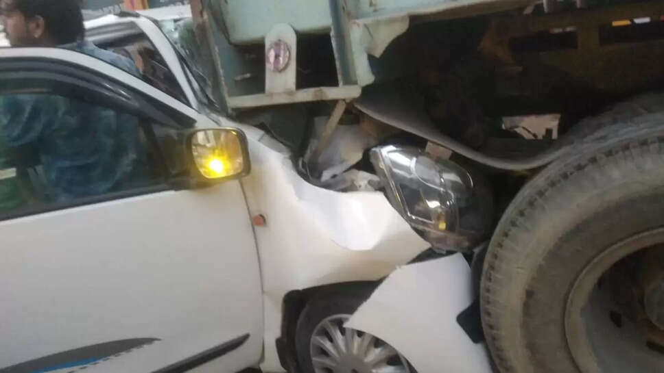 Road Accident varanasi 
