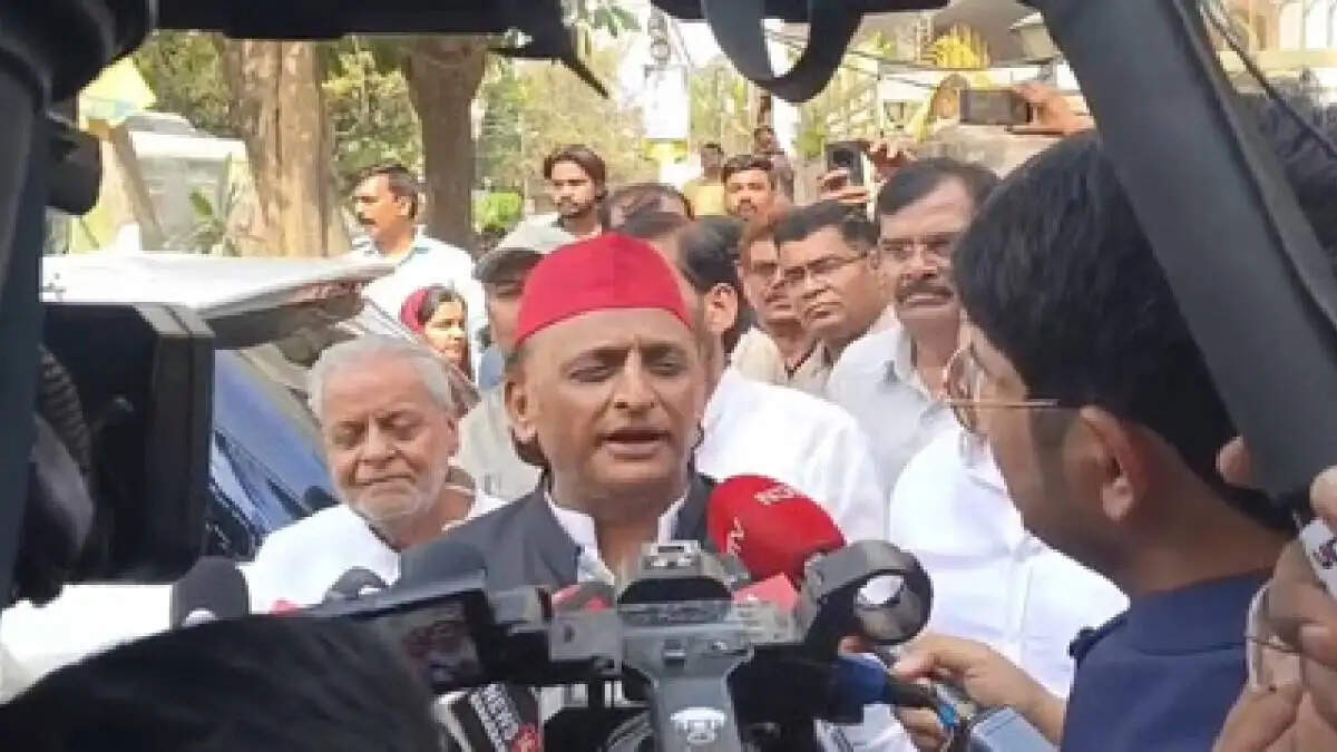 akhilesh yadav 
