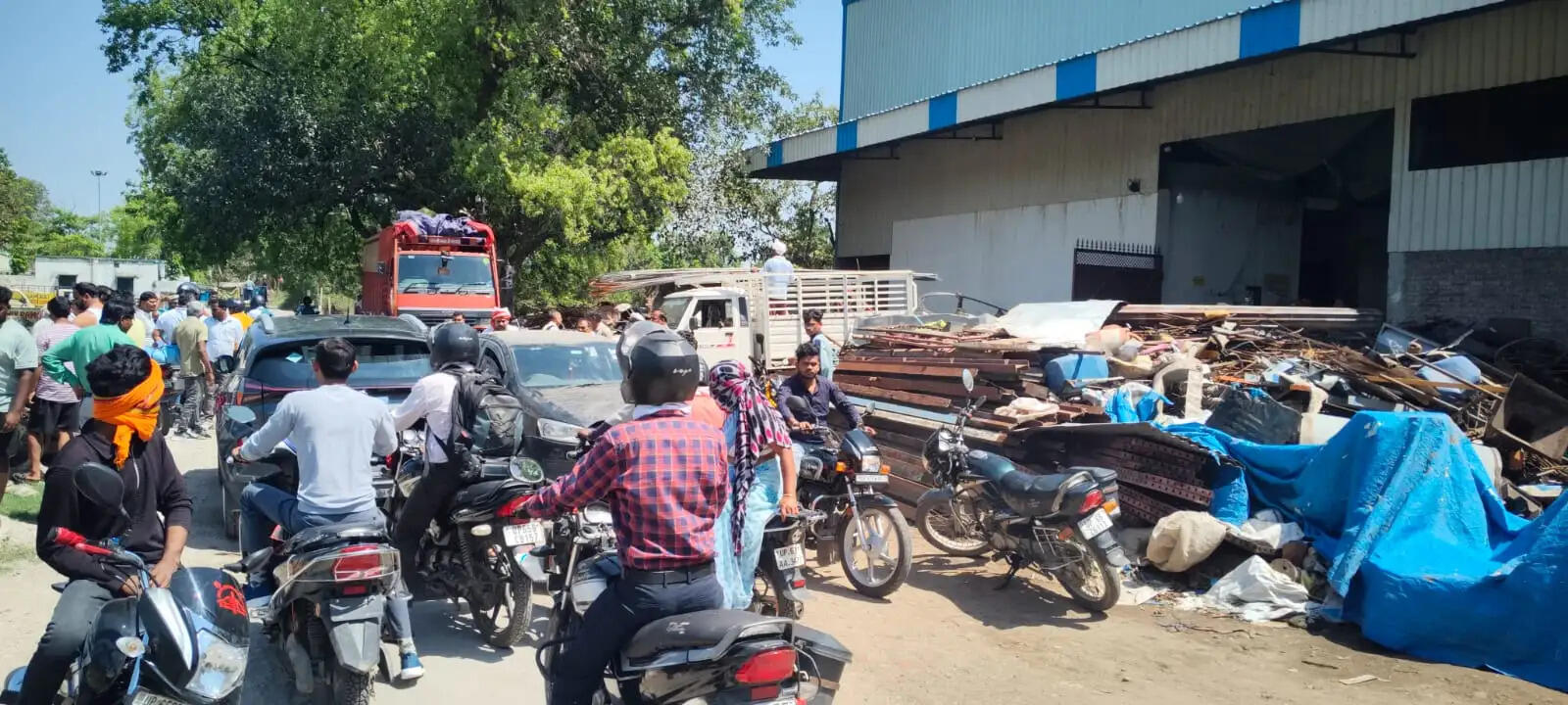 कबाड़ को दुकान