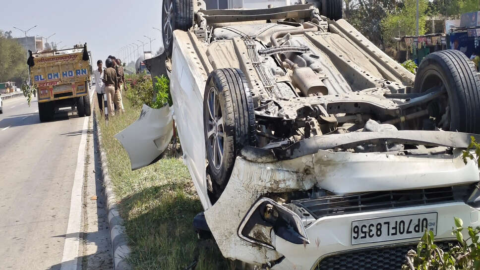 सड़क दुर्घटना