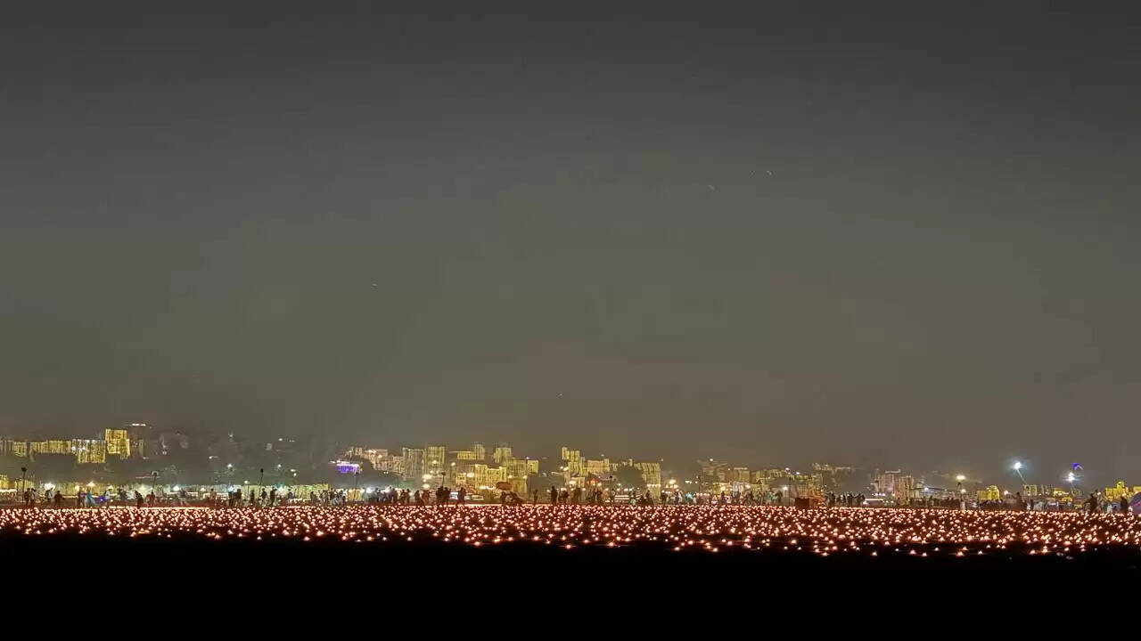 dev-deepawali-2025-varanasi-lights-up-with-15-lakh-diyas