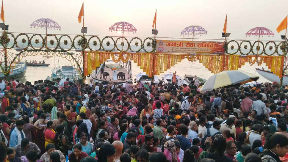 karthik-purnima-2025-varanasi-ghat-dev-diwali