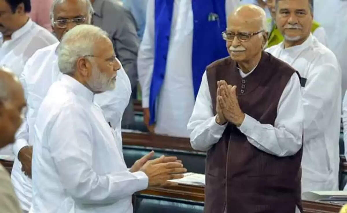 Lal Krishna Advani and PM Modi 