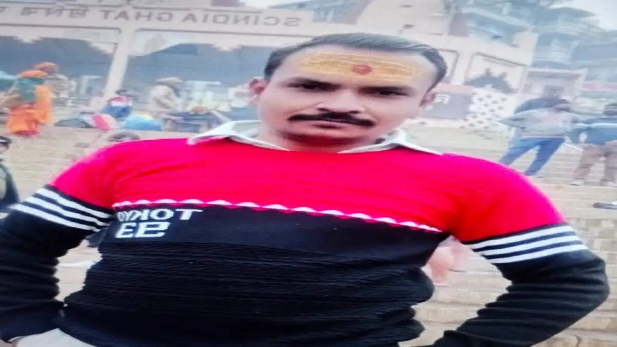 वाराणसी: मायके में रह रही थी पत्नी युवक ने फ़ासी लगा कर दी जान
