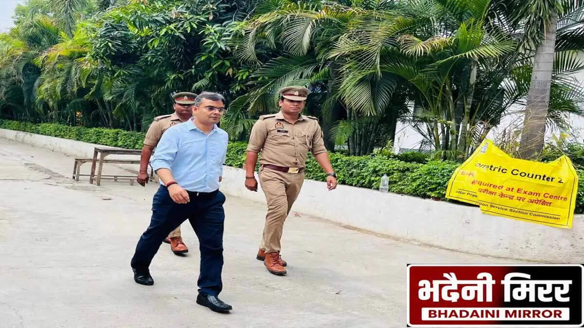 UPTET Exam 2026: वाराणसी में सख्त पहरे के बीच पहले दिन की यूपी टेट परीक्षा सकुशल संपन्न