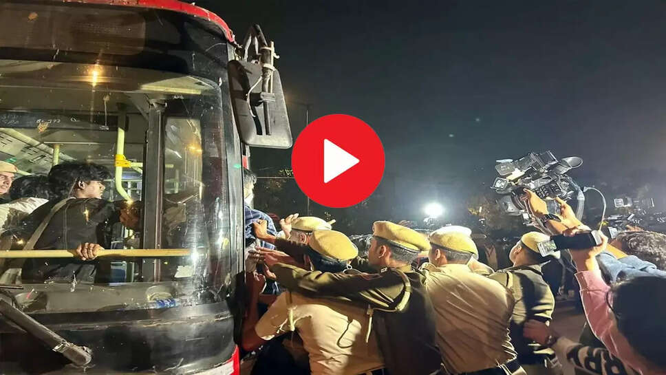 india-gate-protest-pollution-kartavya-path-closed