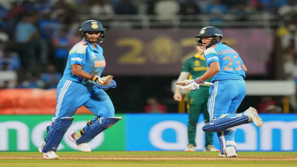indw-vs-saw-world-cup-final-live-score-india-set-299-run-target-vs-south-africa