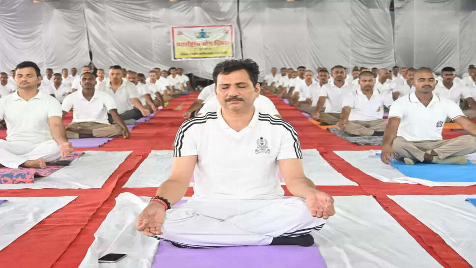 police commissioner varanasi 1