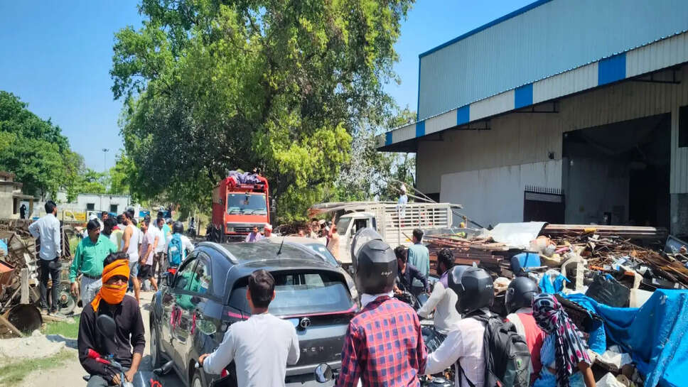 कबाड़ की दुकान