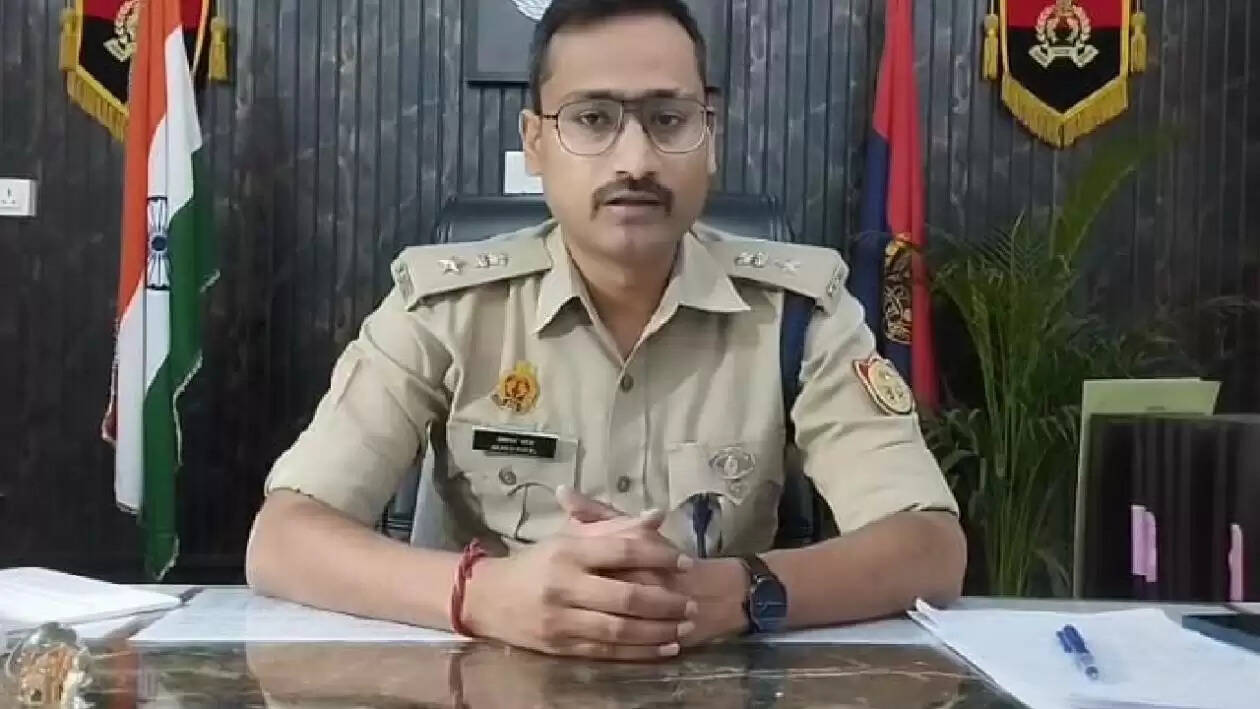 ips aakash patel 