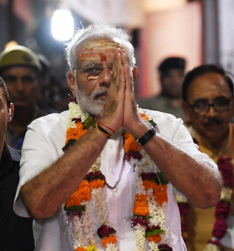 PM का प्रणाम लेकर घर-घर पहुंच रहे BJP कार्यकर्ता, वॉलेंटियर्स ने संभाला सोशल मीडिया पर मोर्चा...