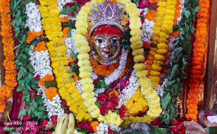 #Photos: शिव की नगरी में शक्ति की उपासना, कर रहे मईया की जय-जयकार, आप भी करें महात्म्य संग शैलपुत्री के दर्शन