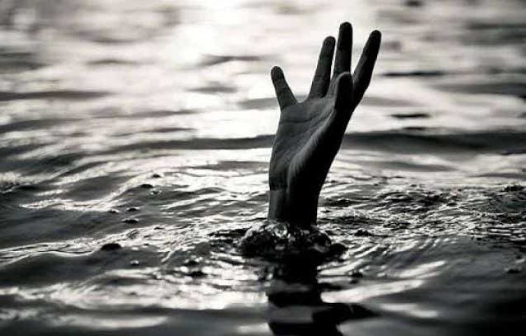 वाराणसी में आंध्र प्रदेश के रहने वाले अधेड़ की गंगा में डूबने से मौत...