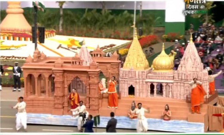 5 तस्वीरों में देखें राजपथ पर काशी विश्वनाथ धाम : झांकी में दिखी काशी की संस्कृति, गंगा स्नान करते साधु और पूजन करते हुए बटुकों का दृश्य...