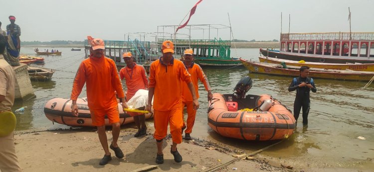गंगा में स्नान के दौरान डूबने से बुजुर्ग की मौत, NDRF ने निकाला शव, शिनाख्त की कोशिश...