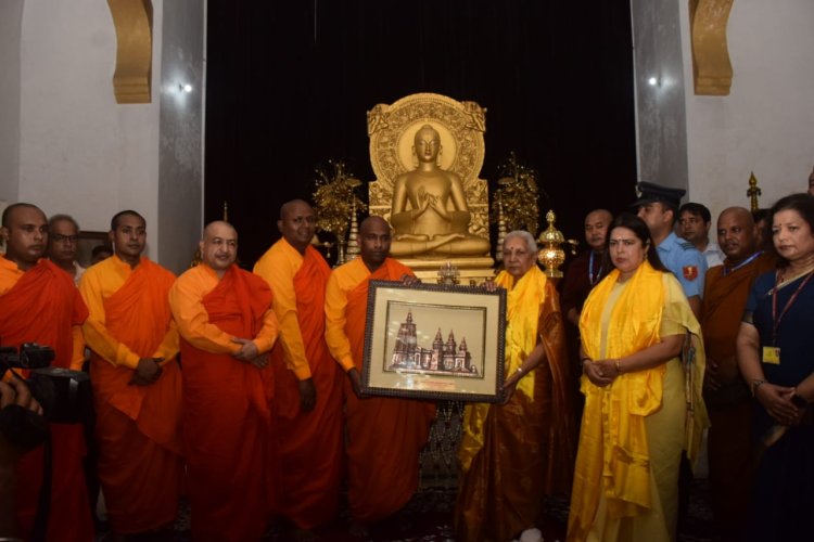 #Photos: सारनाथ में बोलीं राज्यपाल भगवान बुद्ध समरसता और सामाजिक समानता के थे समर्थक, केंद्रीय मंत्री ने कहा बौद्ध सर्किट के लिए केंद्र सरकार समर्पित...