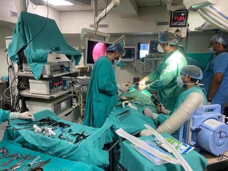 BHU में शुरु हुआ नवीनतम 4k दूरबीन सर्जरी, 10 साल के बच्चे के पेट में फटे अपेंडिक्स का किया ऑपरेशन...