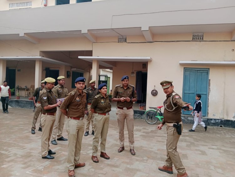 DCP ने लोहता थाने का निरीक्षण कर दिए पेंडिंग विवेचनाओं के निस्तारण का निर्देश, चुनाव तैयारियों का भी जाना हाल...