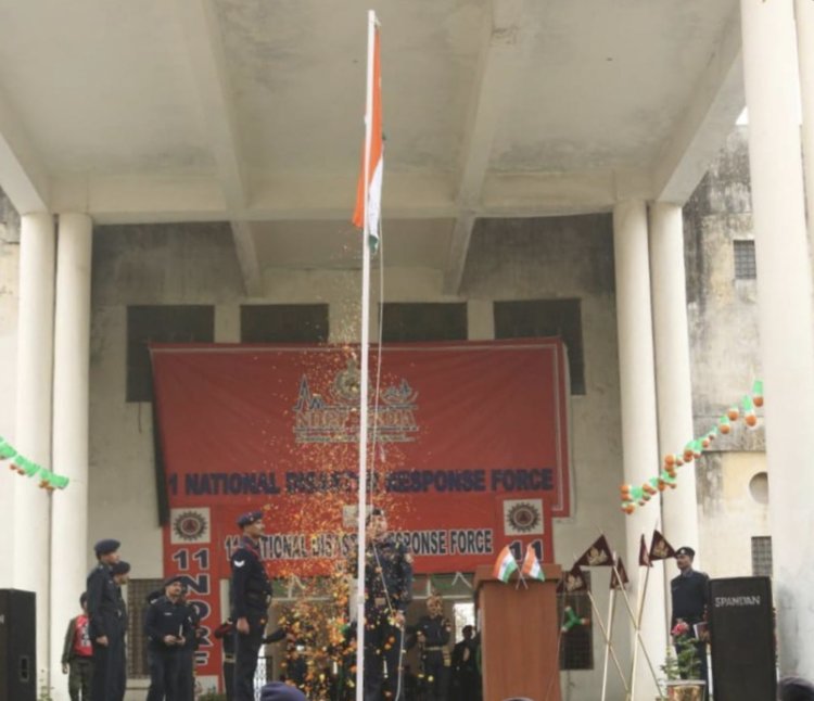 11वीं NDRF मुख्यालय पर फहराया राष्ट्रध्वज, बोले कमांडेंट- हमारे जवानों ने आपदाओं में दिखाई कुशलता...