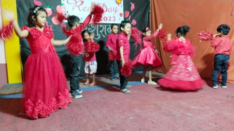 नवनीता पब्लिक स्कूल में मनाया गया रेड डे और भगवान परशुराम का जन्मोत्सव