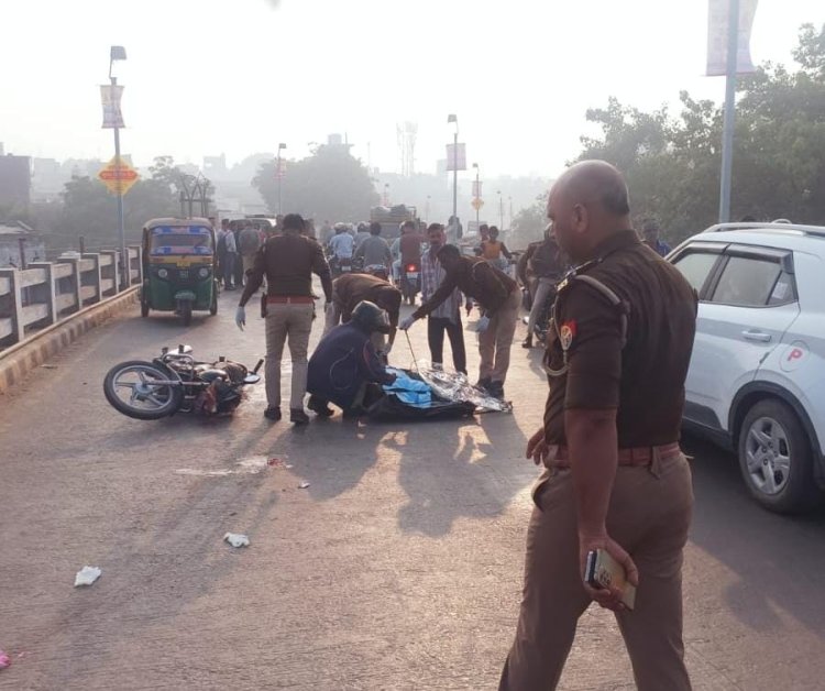 रामनगर पुल के रेलिंग से टकराई बाइक, एक युवक की मौके पर मौत दूसरा घायल...