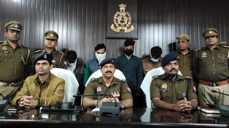 चार चोर गिरफ्तार: जल्द से जल्द बनना चाहते थे अमीर पुलिस ने 39 लाख 31 हजार नगद किया बरामद