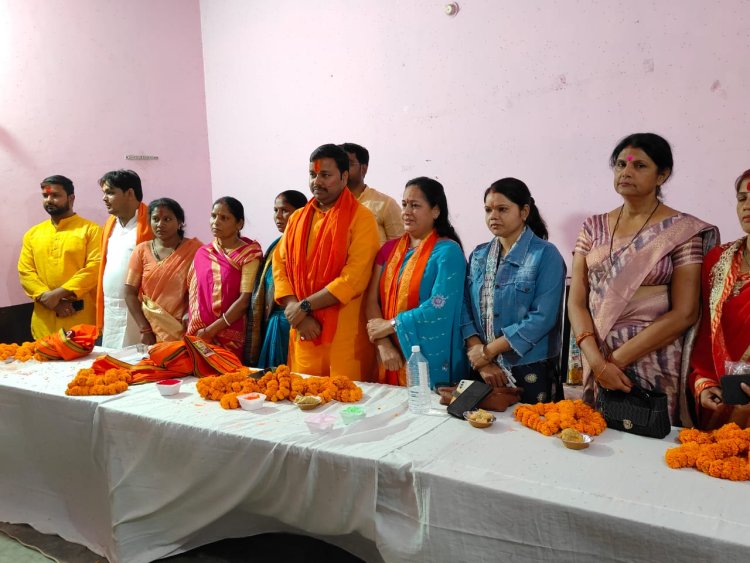 रामनगर में हिंदू युवा वाहिनी ने मनाया होली मिलन समारोह...