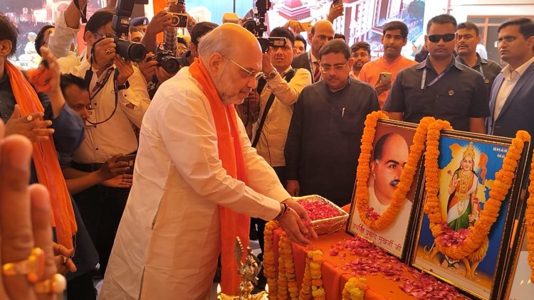 Varanasi : दौरे के दूसरे दिन गृहमंत्री अमित शाह ने किया BJP मीडिया सेंटर का उद्घाटन, कहा, काशी का ऐसा व्यवहार... 