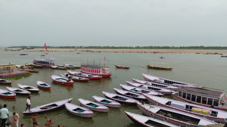 गंगा के जलस्तर में तेजी से हो रही वृद्धि, तटवासियों की बढ़ी चिंता...