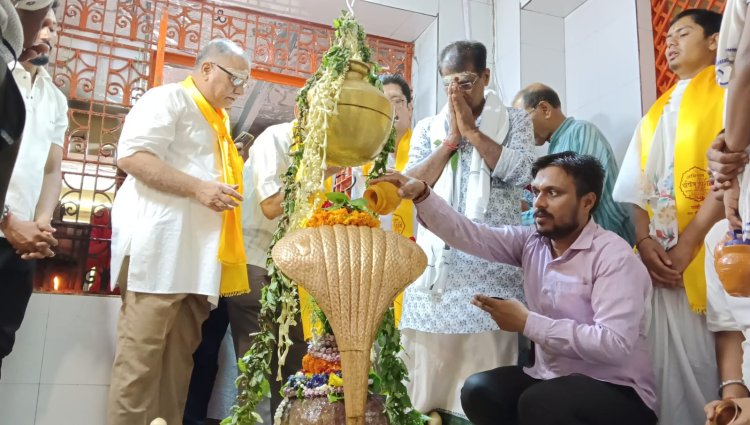 वाराणसी को मांस-मदिरा मुक्त करने के लिए काशी के द्वादश ज्योतिर्लिंगों को सौंपा गया पत्र, लगाई महादेव से अर्जी